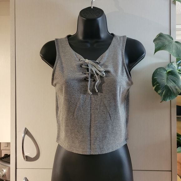 Tank Top Bundle - Picture 2 of 13